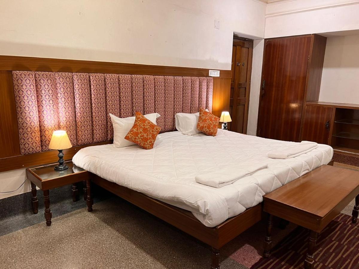 Aavaa Shanti Niwas Varanasi Exterior photo